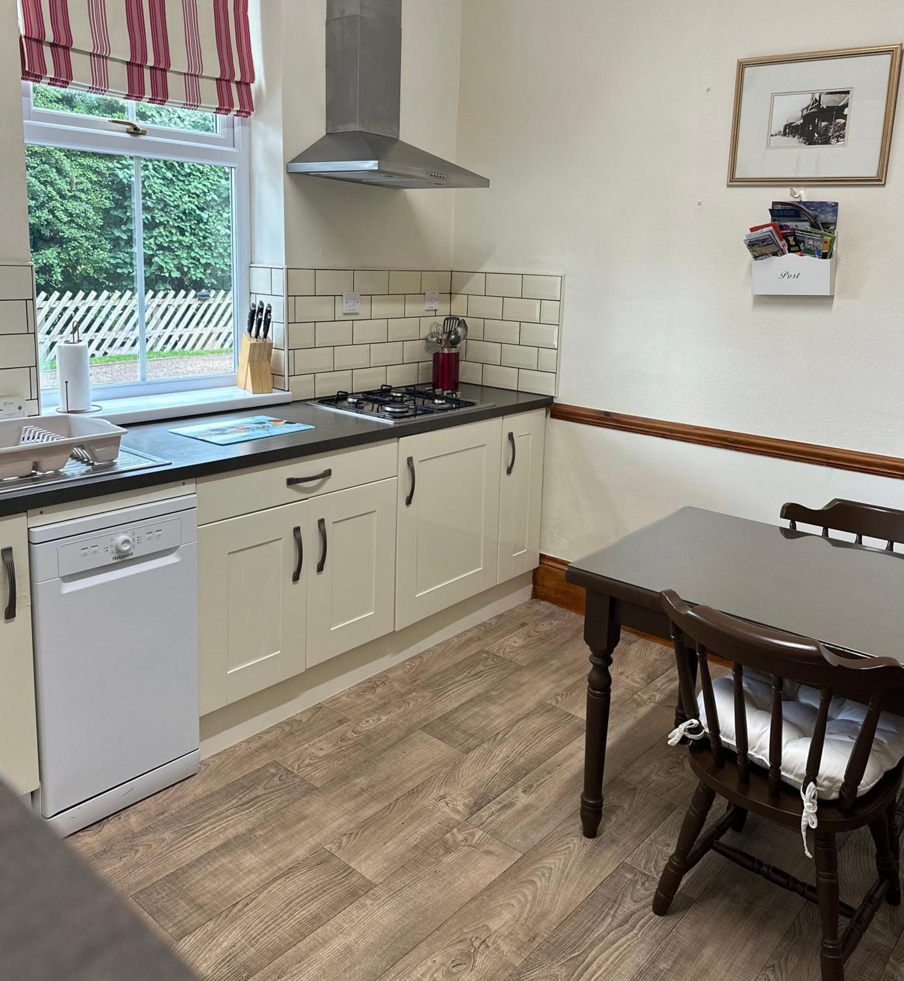 Station House Holiday Cottages, Exclusively For Grown Ups, Thornton Dale Pickering Exterior photo